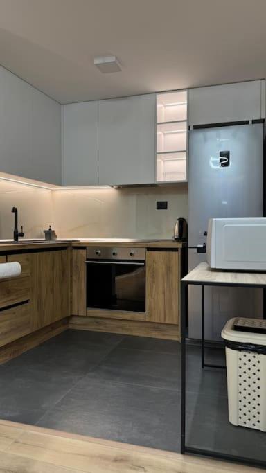 Peace And Love Luxury Apartment In Center, New Bazaar 2 Tirana Zewnętrze zdjęcie