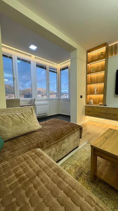 Peace And Love Luxury Apartment In Center, New Bazaar 2 Tirana Zewnętrze zdjęcie